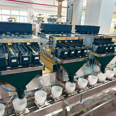 হাই স্পিড পোষা প্রাণী খাদ্য প্যাকিং মেশিন মাল্টিহেড ওয়েজার জন্য Kibble স্ন্যাক্স মিশ্রণ প্যাকেজিং